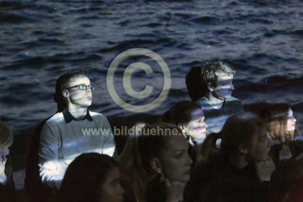 blackBoxLesbos176