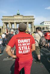 kuenstlerProtestCoV040
