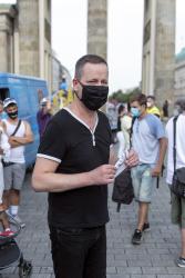 kuenstlerProtestCoV022