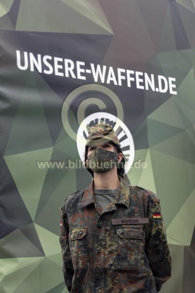 suchtUnsereWaffenZPS042