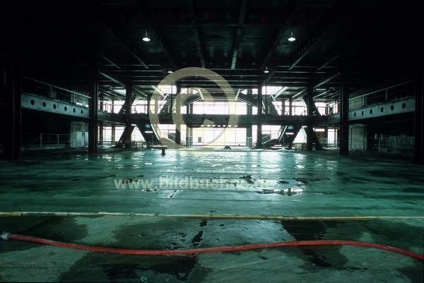 palastrepublik10