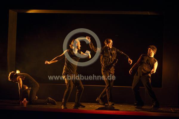 GorkiTheaterHundWolfSchakal-4387