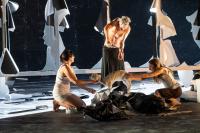 BerlinerEnsembleAntigone-1240