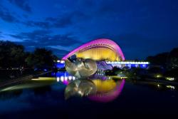 Haus der Kulturen der Welt Schwangere Auster