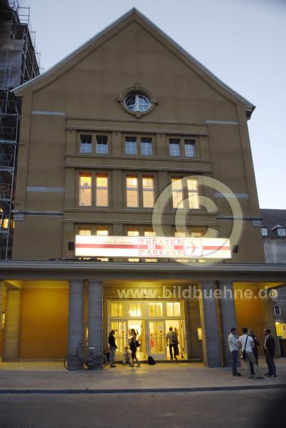 TheaterParkaue4.jpg