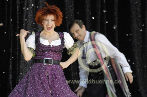 KomOperKissMeKate0775.jpg