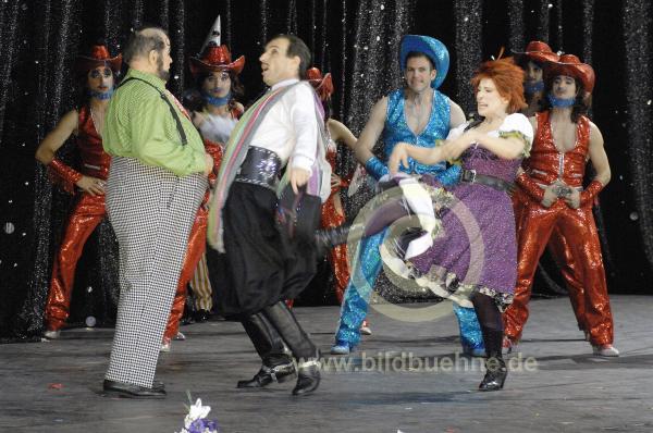 KomOperKissMeKate0821.jpg