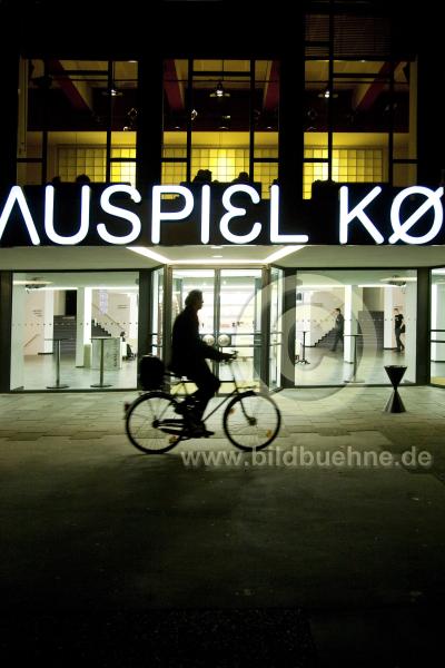 schauspielkoelnaussen015
