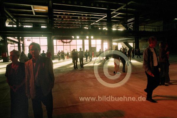 02volkspalast01m